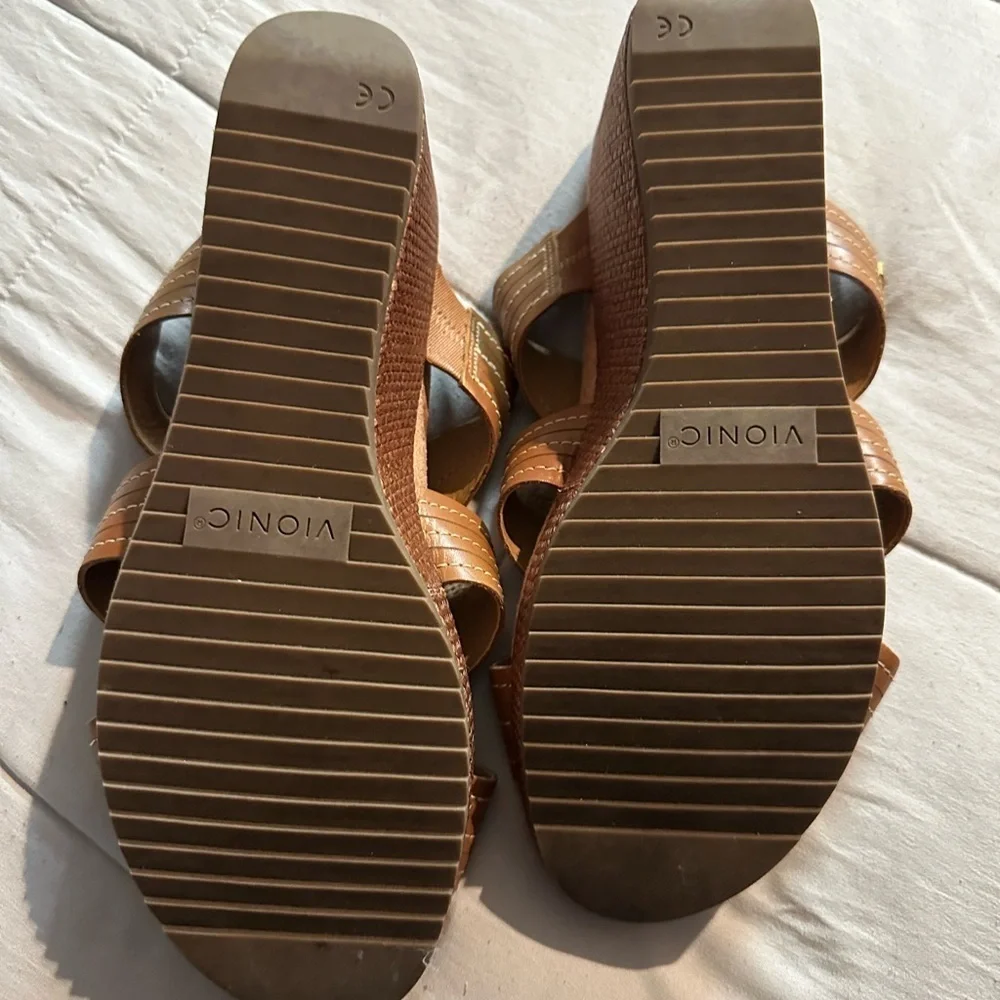 Vionic Brown Wedge Sandals